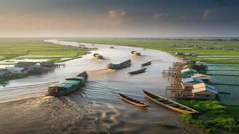 নদী ও জলপ্রবাহের উপকারিতা বোঝাতে প্রাকৃতিক নদী ও পানির স্বাভাবিক প্রবাহ