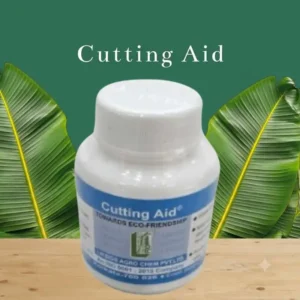 Rooting Hormone হলো কাটিং ও কলমে দ্রুত শিকড় গঠনে সহায়ক একটি কার্যকর উদ্ভিদ বৃদ্ধিকারক হরমোন, যা নতুন চারার বেঁচে থাকার হার বৃদ্ধি করে এবং ফল, ফুল ও শোভাবর্ধক বিভিন্ন গাছের দ্রুত ও স্বাস্থ্যকর শিকড় বিকাশে সহায়তা করে।